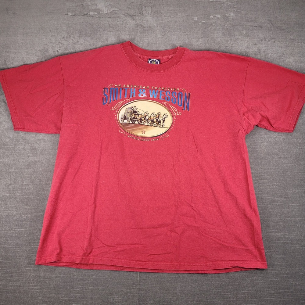 Smith & Wesson Vintage T-Shirt Solid Red Short Sleeve Graphic Print XXL‎